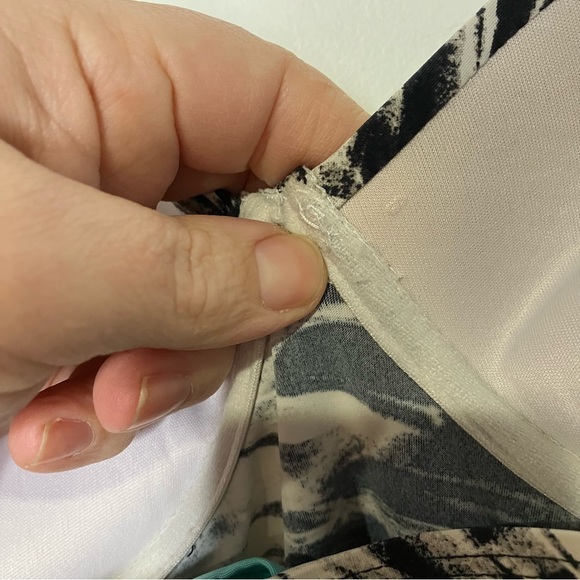 Love your Assets by Spanx tankini top push up swimsuit black & white size small - Picture 8 of 10